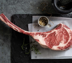 Sườn Bò Úc Tomahawk Cape Grim 1kg